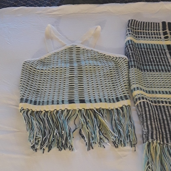 2 Piece Set - Picture 2 of 5